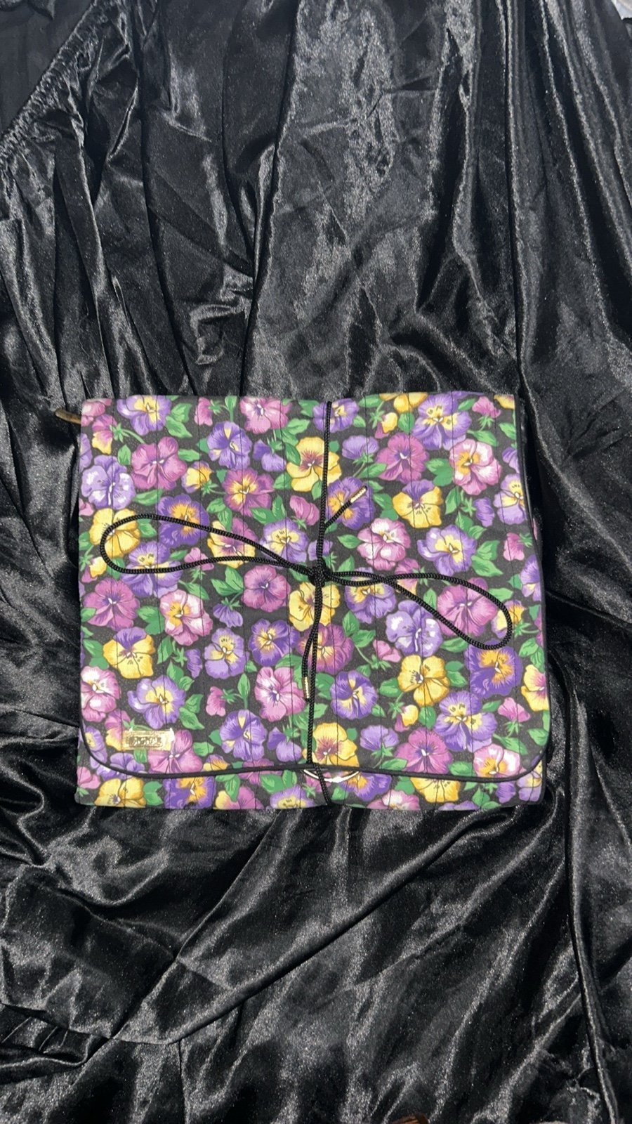 Totes Fold Up Travel Bag (NWOT)