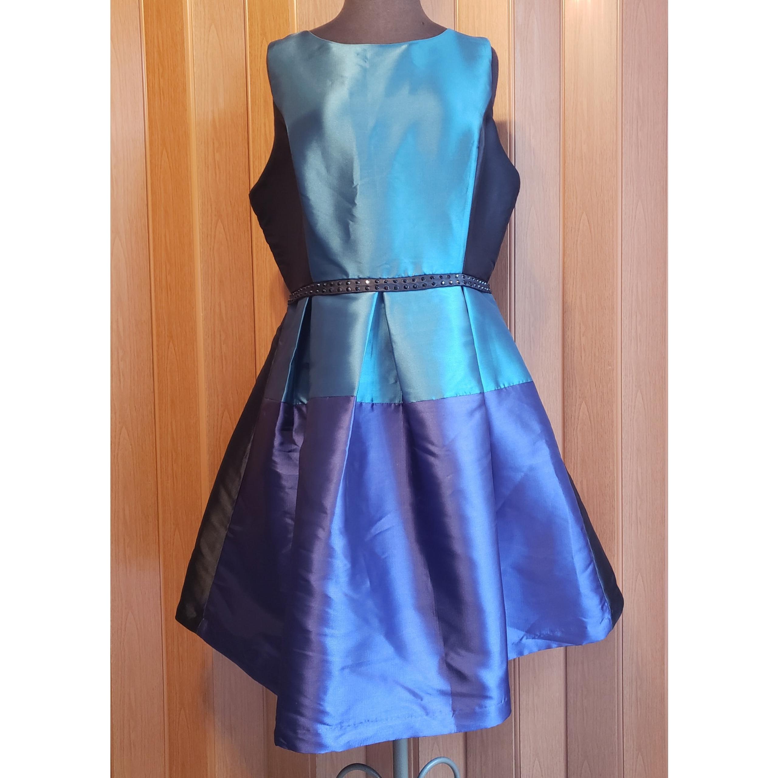 Belle Badgley Mischka size 12 sleeveless blue & purple dress