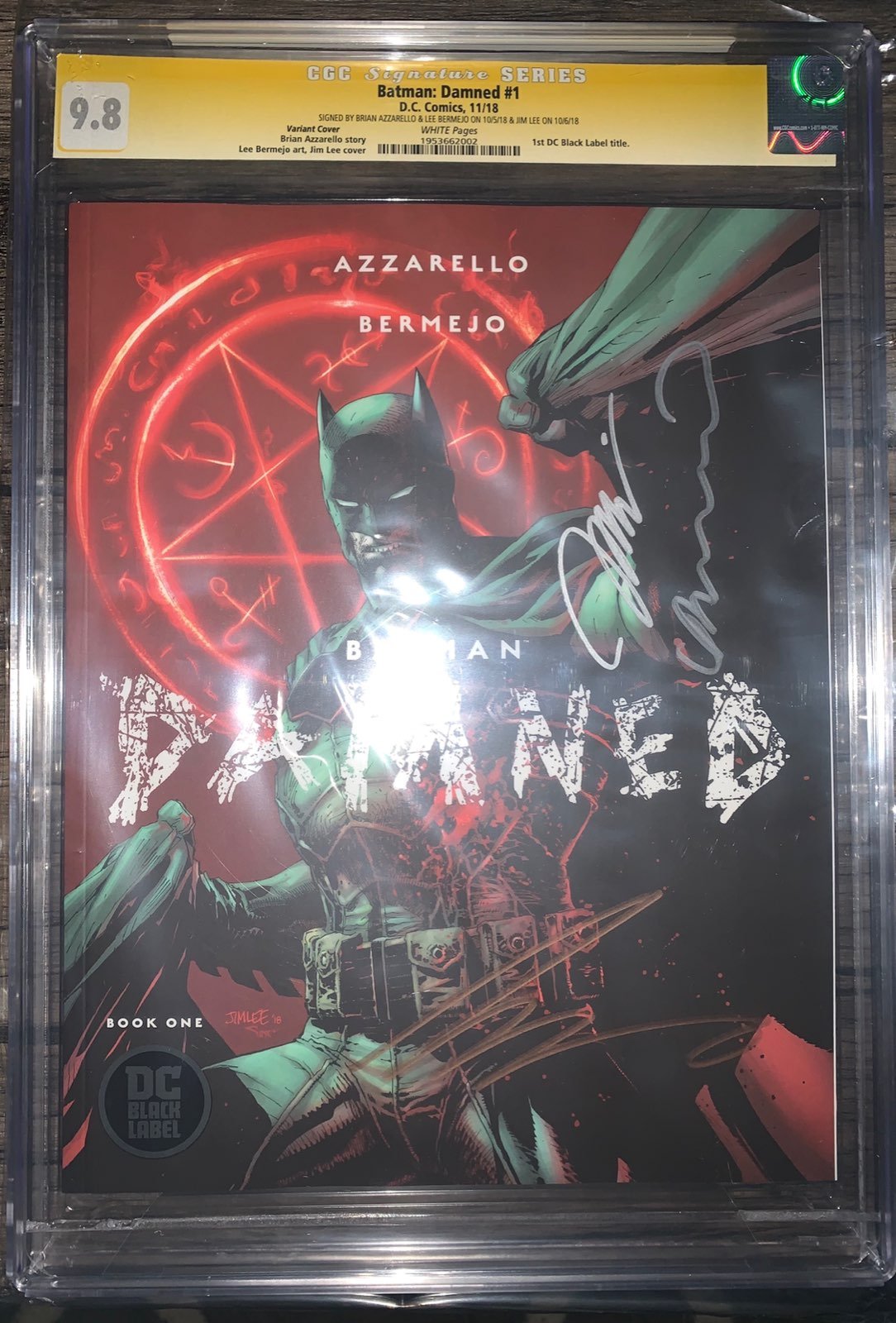 Rare CGC 9.8 Batman Damned Signed Varian