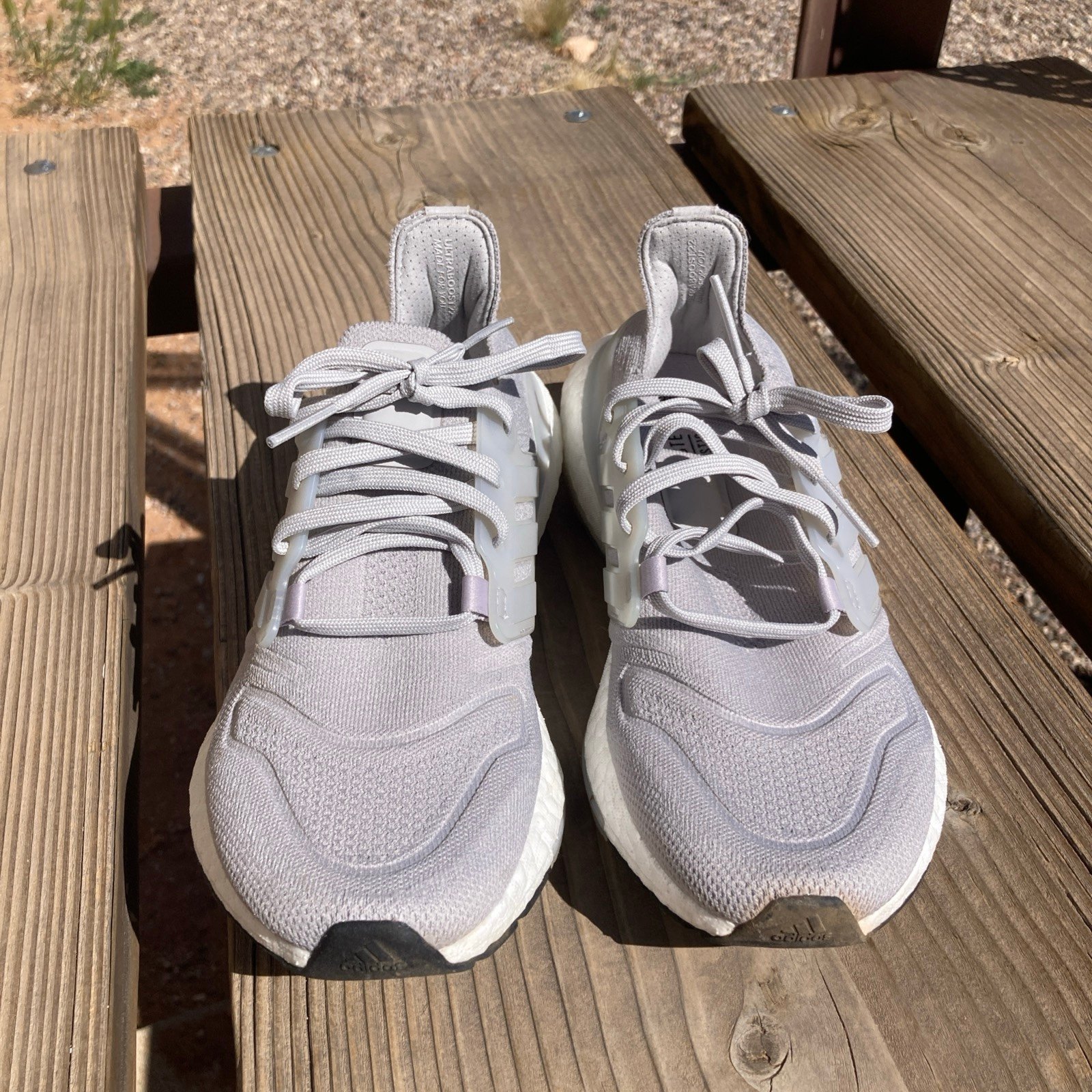 Adidas ultraboost 22 running shoe - size 6 women’s