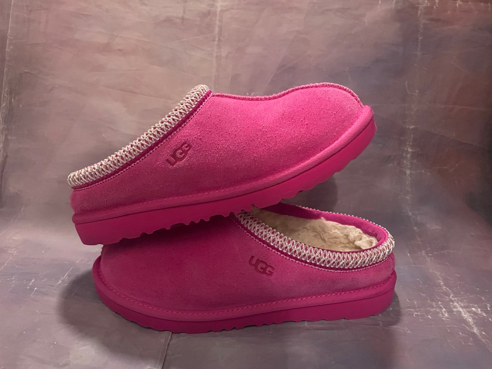 UGG Tasman II Slippers (Pink)  sz4