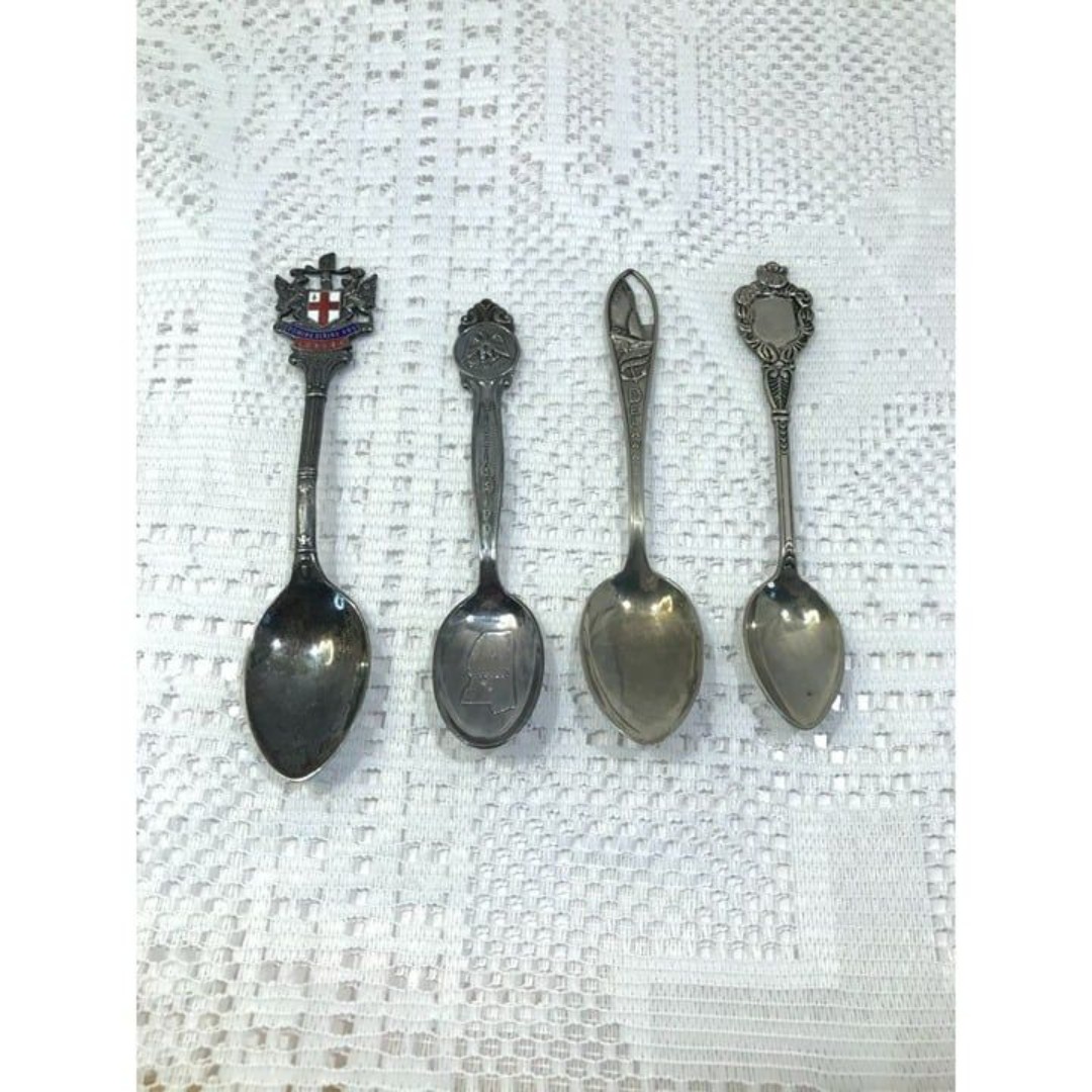 Vintage collectible souvenir spoons, lot of 4 silver spoons, Delaware, London