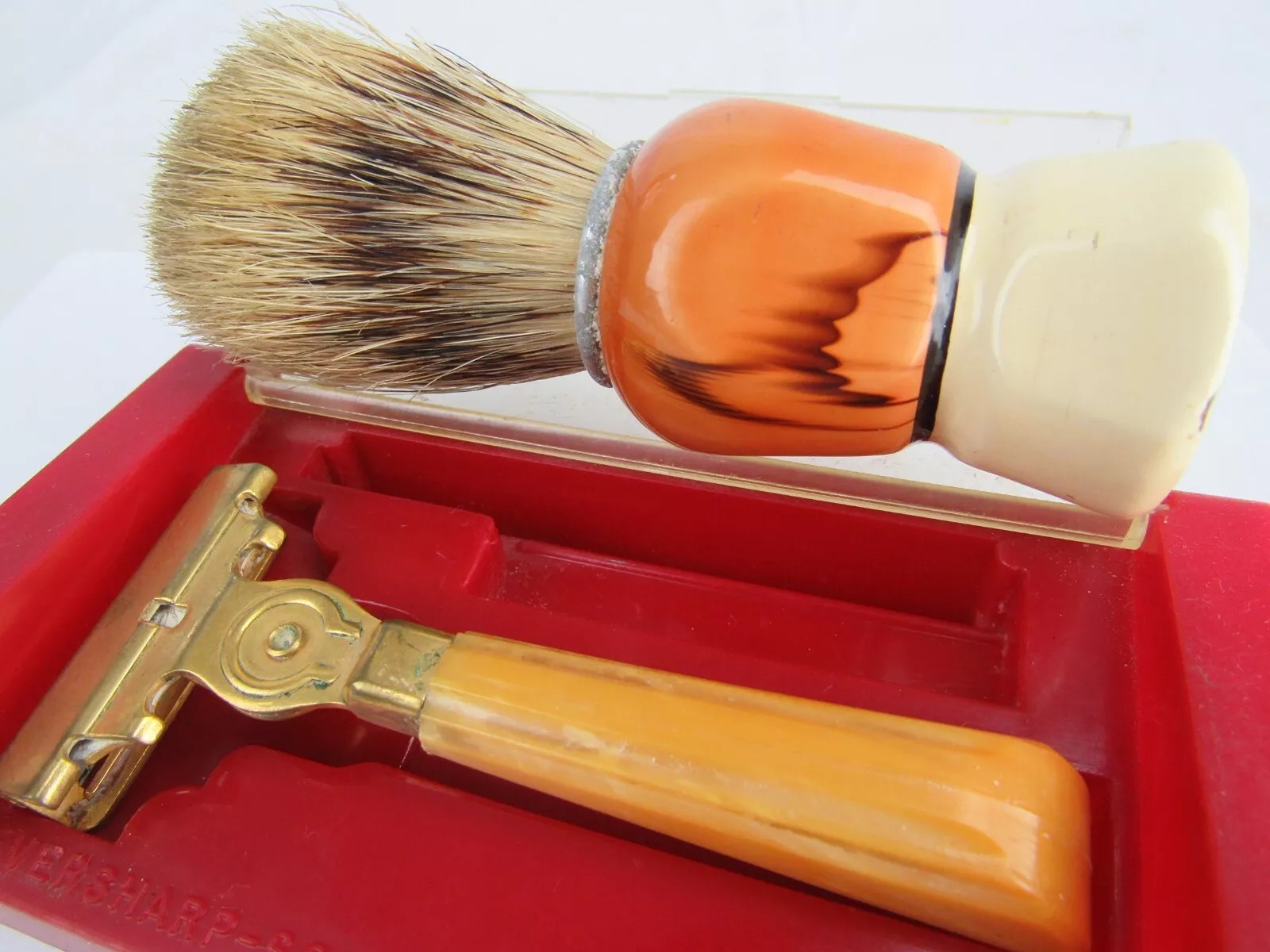 Vintage shaving brush BADGER HAIR Victoria Pure Bristle & EVERSHARP SCHICK razor