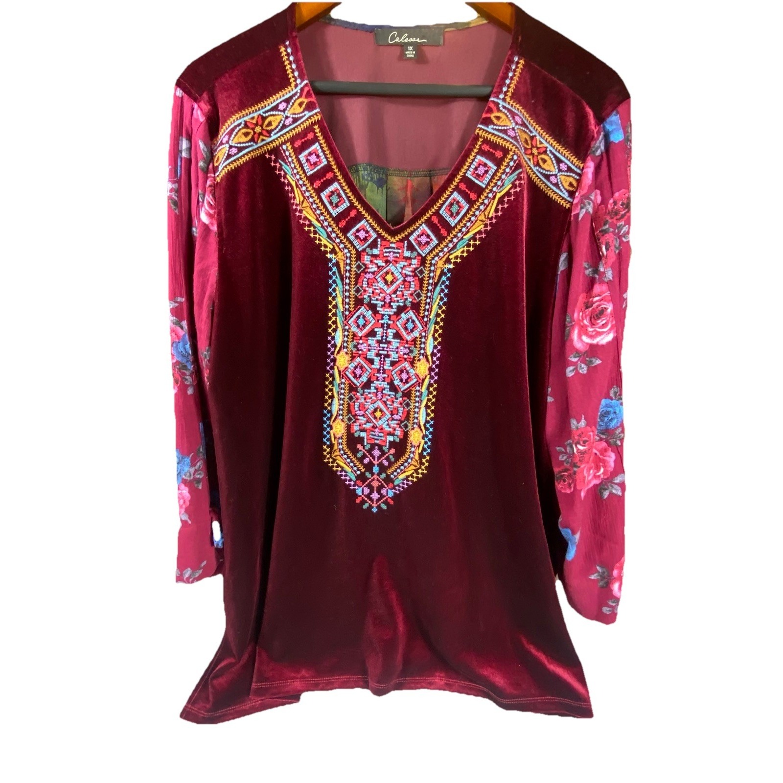 Calessa Womens Blouse Tunic Top 1X Southwestern Embroidery Velvet Boho Artsy