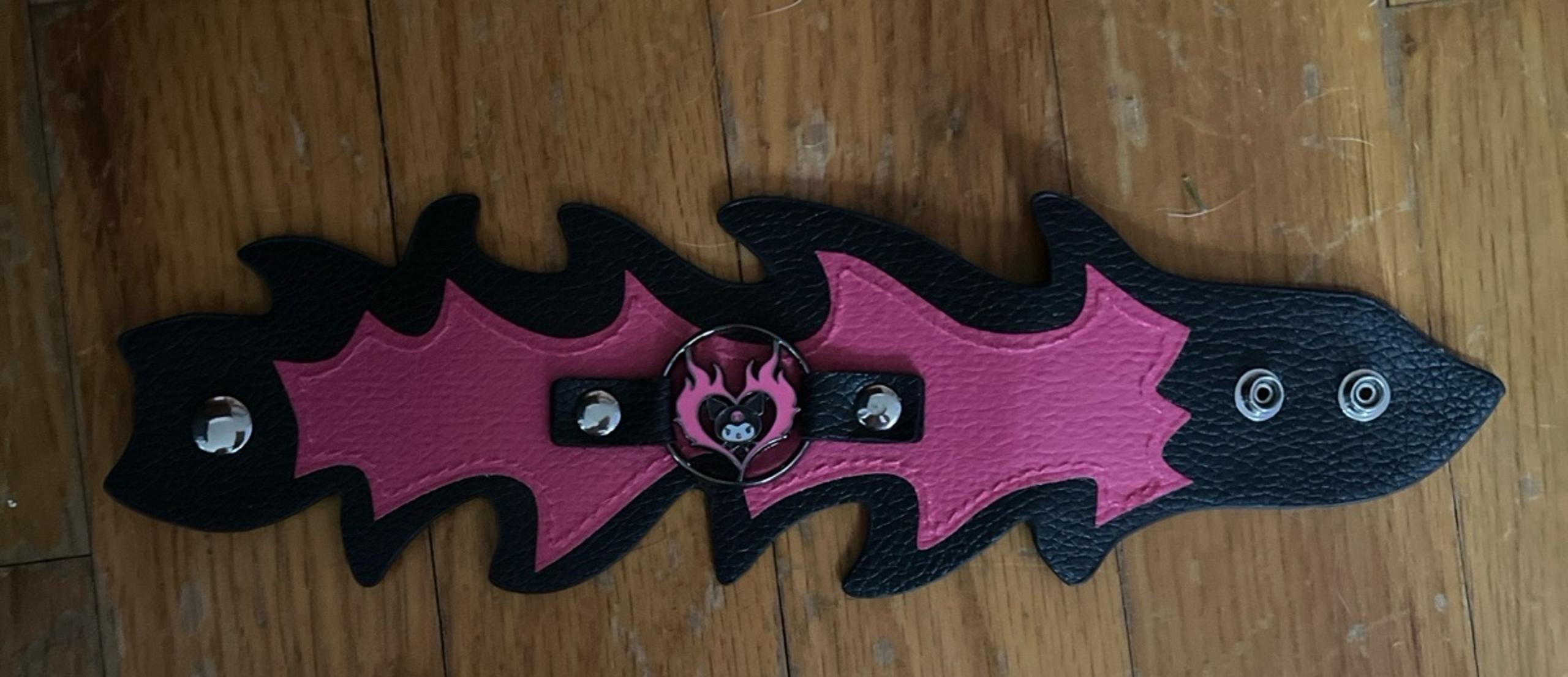Kuromi wristband hot topic