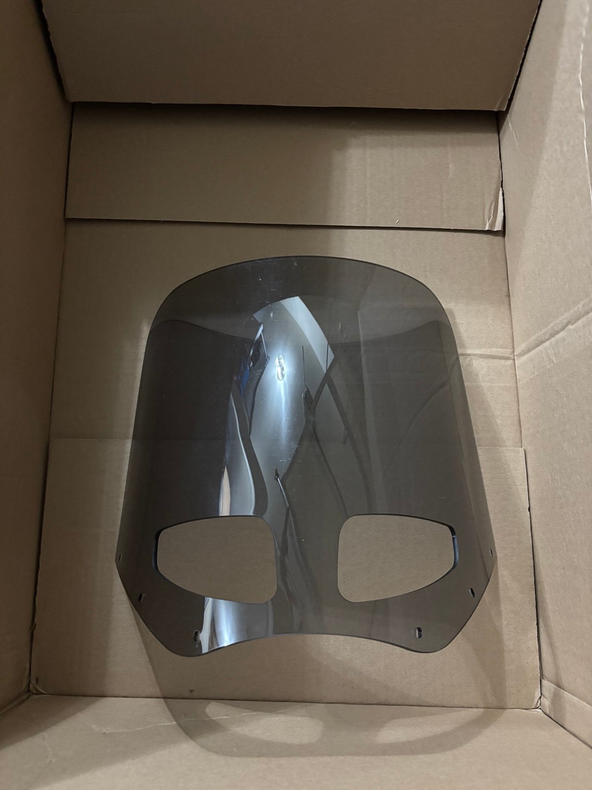 Memphis Shades windshield