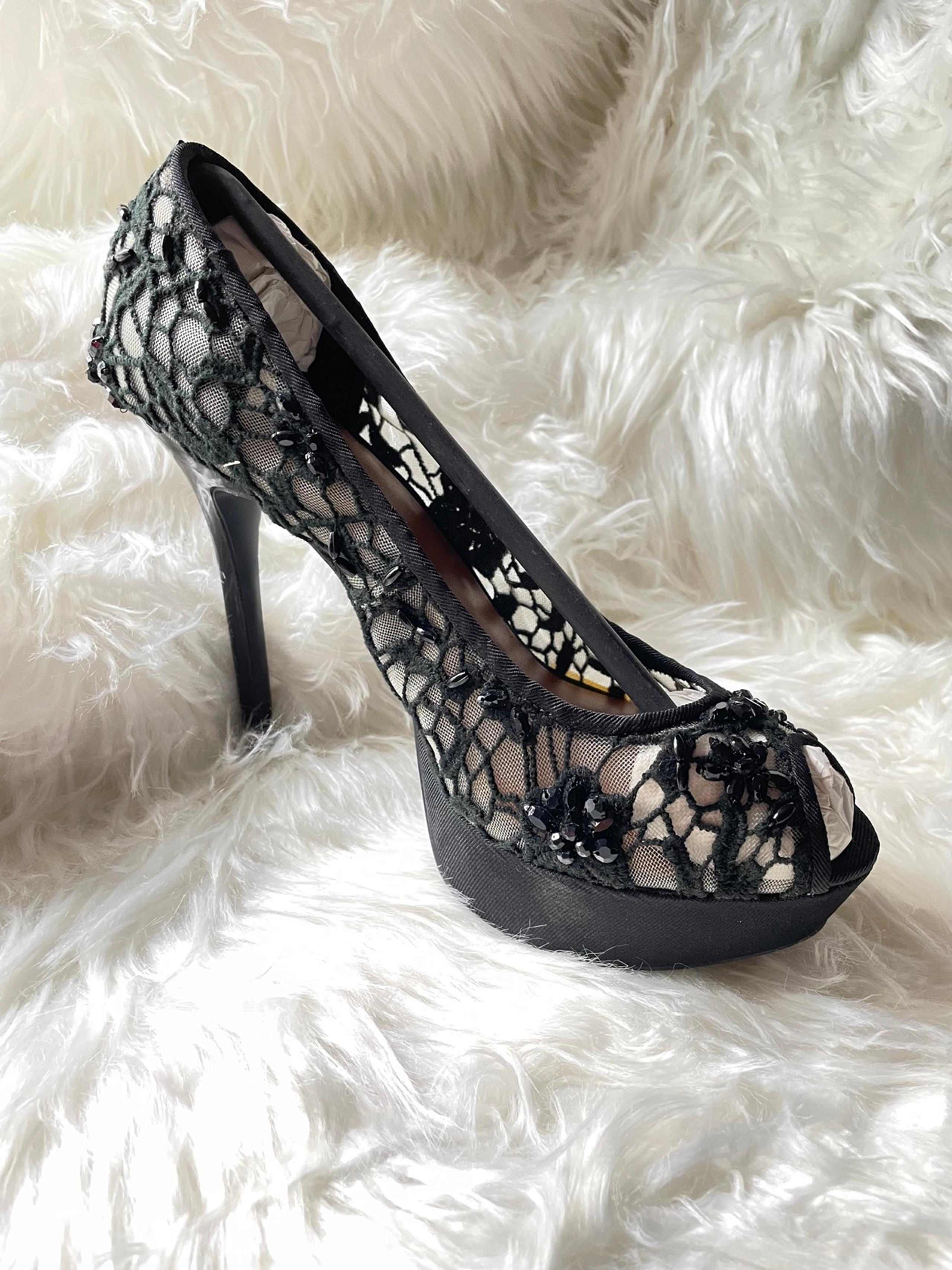 Mix No 6 pump heels