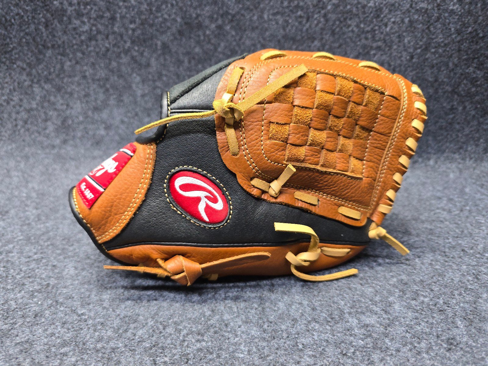 Rawlings Glove