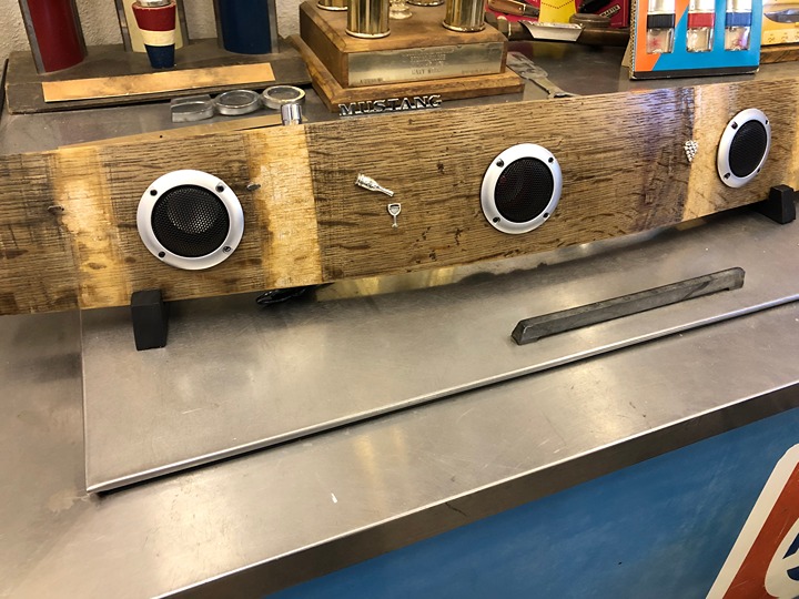 Wine Barrel Bluetooth speaker