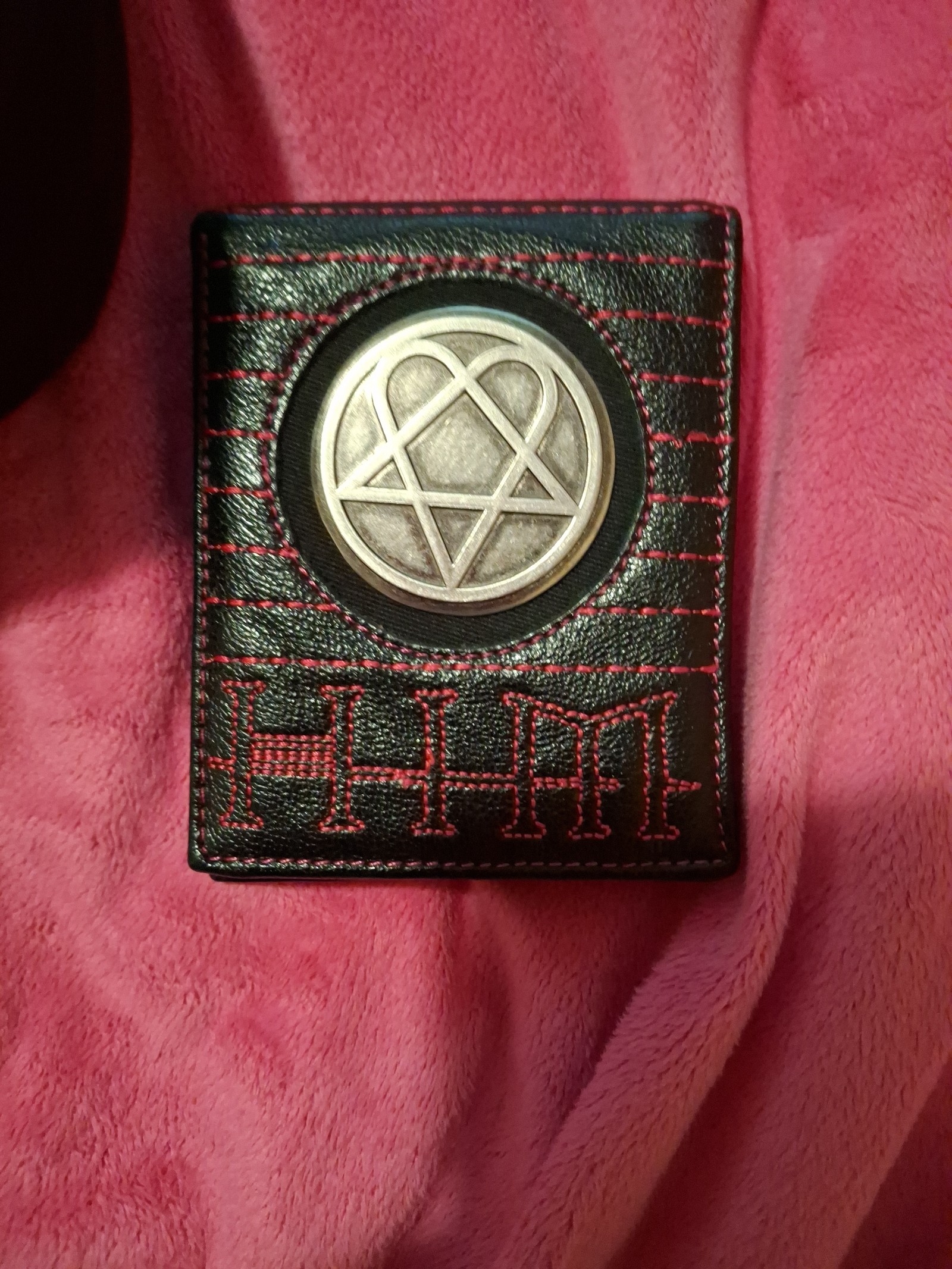HIM wallet bravado
