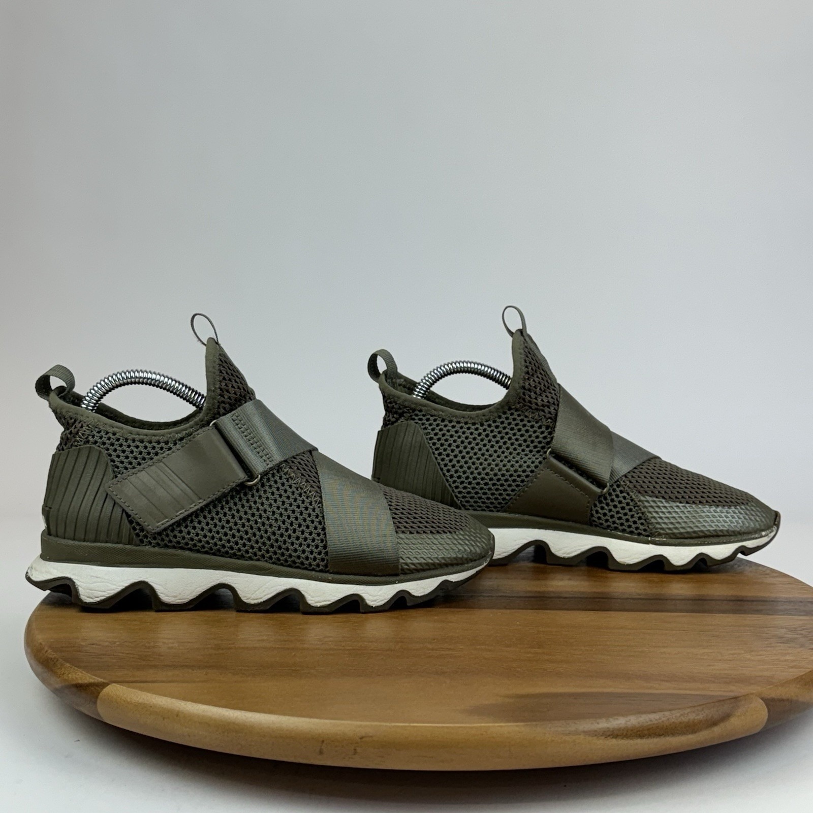 Womens Sorel Kinetic Sneak Olive Green Mesh Athletic Sneakers Shoes Size 7 M