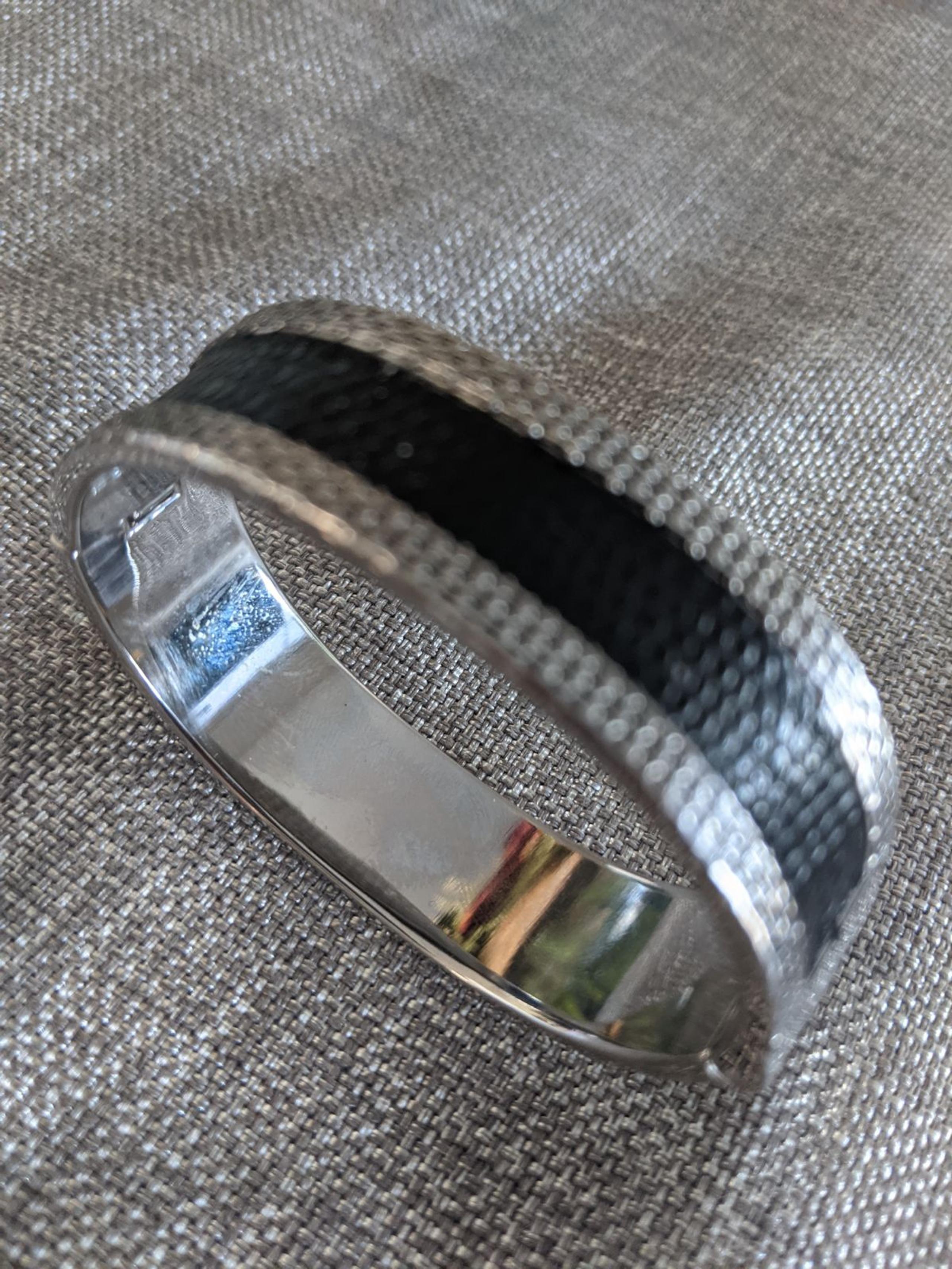 Vintage Vivani bracket pretty!