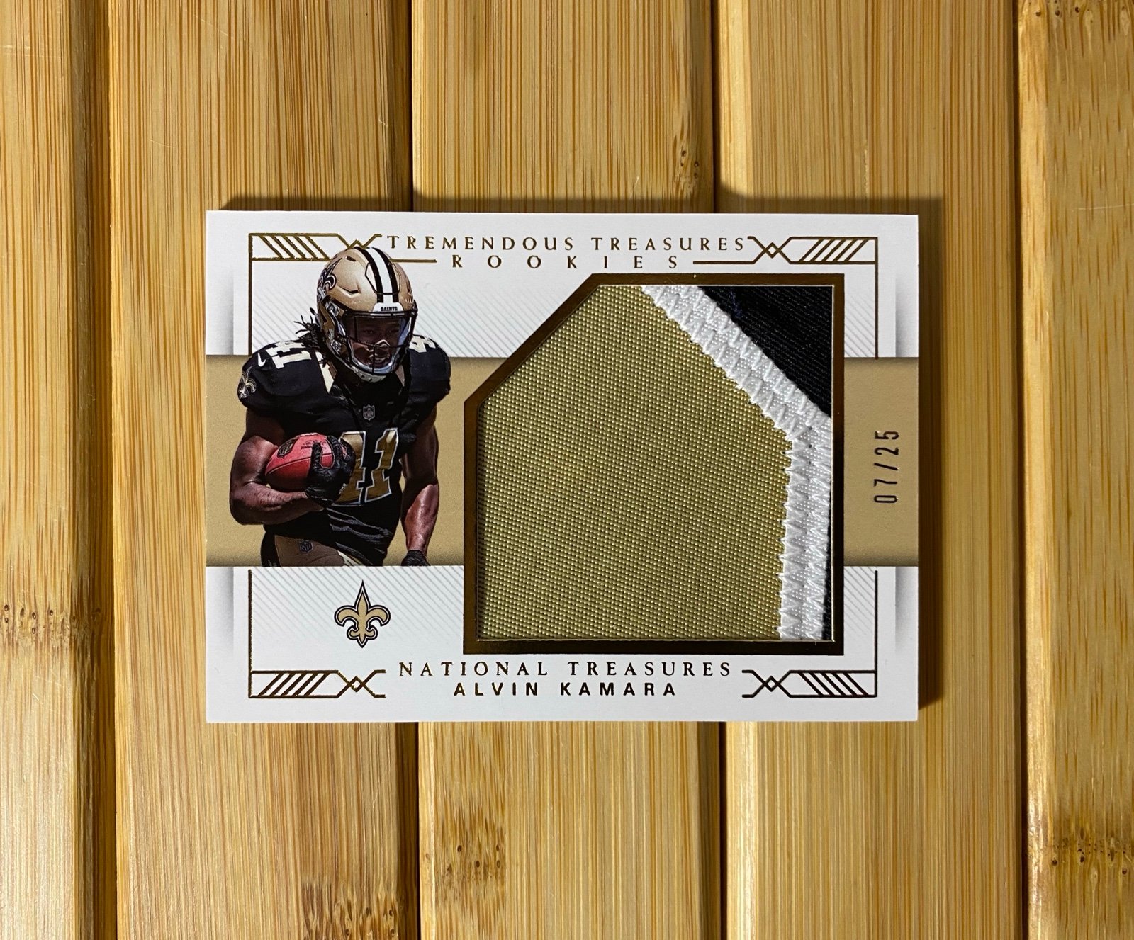 Alvin Kamara 2017 Panini National Treasures #27 Tremendous Rookie Patch /25