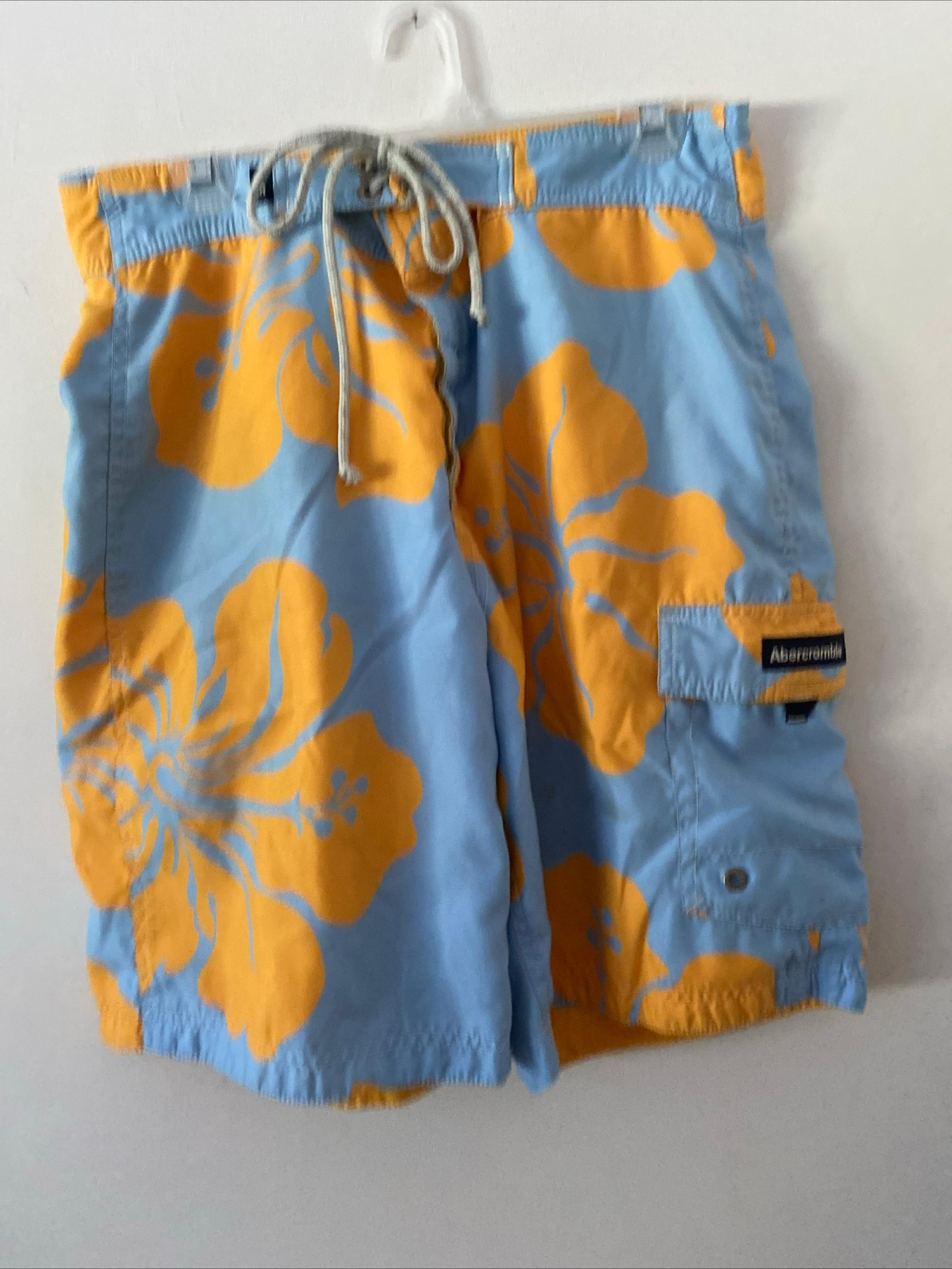 Abercrombie and Fitch reversable board shorts men’s size 32