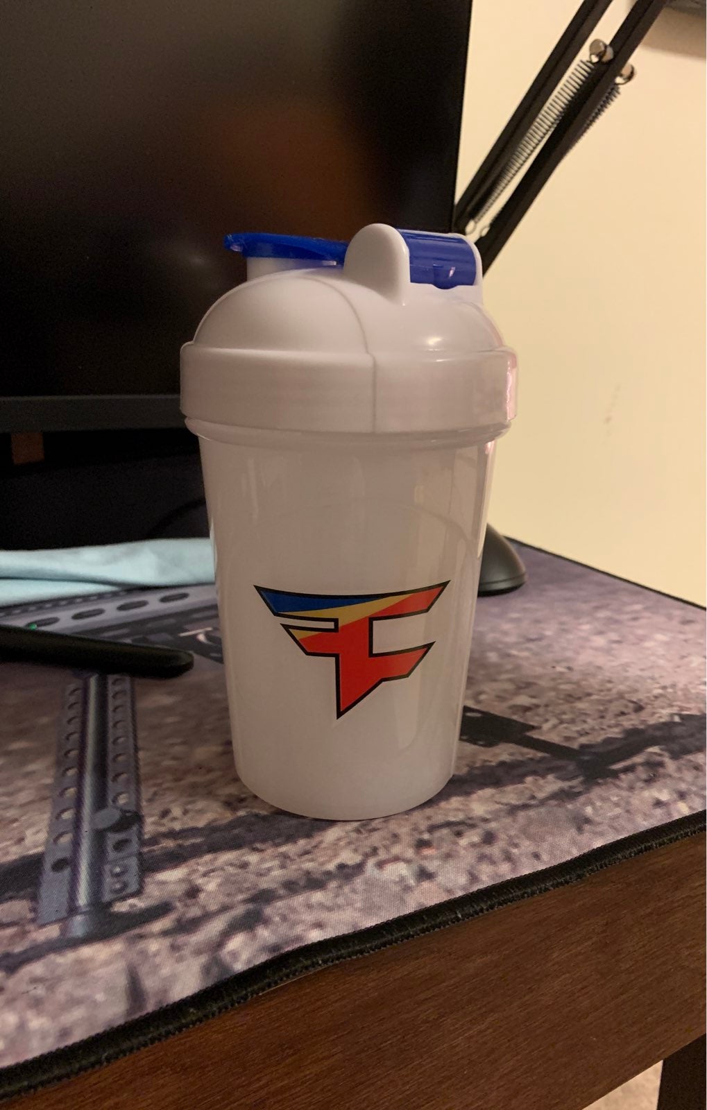 Gfuel Shaker