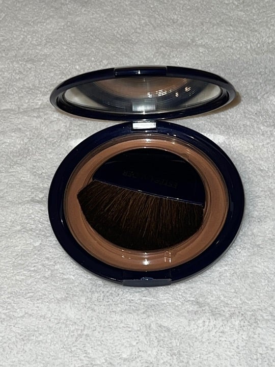 HUGE Estee Lauder compact Bronze Goddess with brush NEW