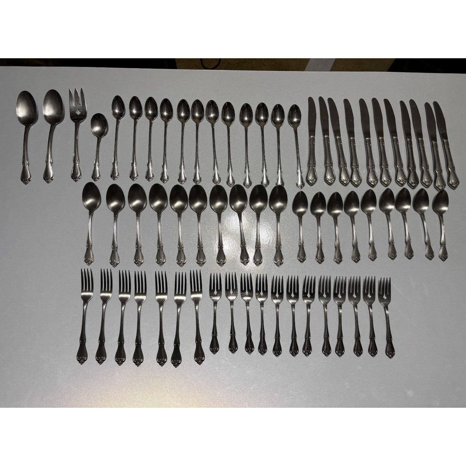 Vintage Oneida ARBOR ROSE TRUE ROSE 1881 Rogers Ltd Stainless Flatware 65 Pieces