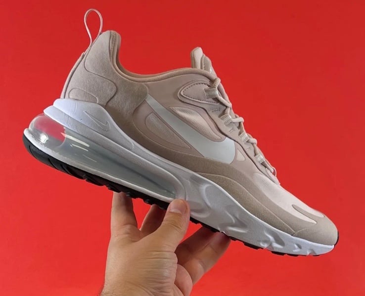 Nike Air Max 270 React Women’s size 11.5 / Men’s size 10