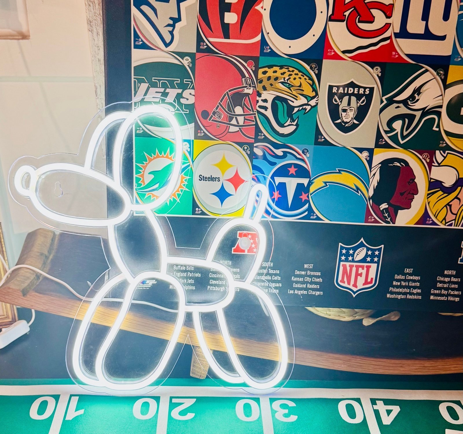 Balloon dog neon light acrylic sign, home/party/kids room/wall art decor 12”x12”