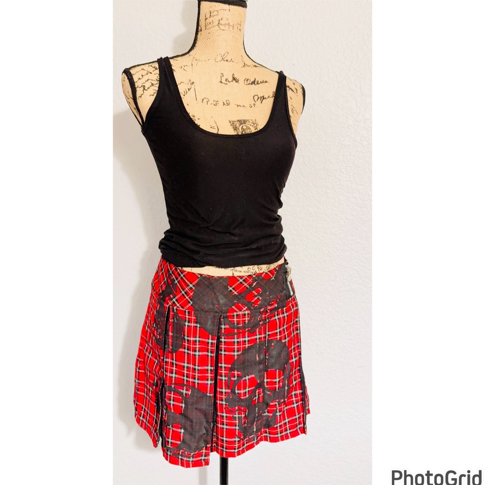Tripp NYC Pkaid Skull Skirt