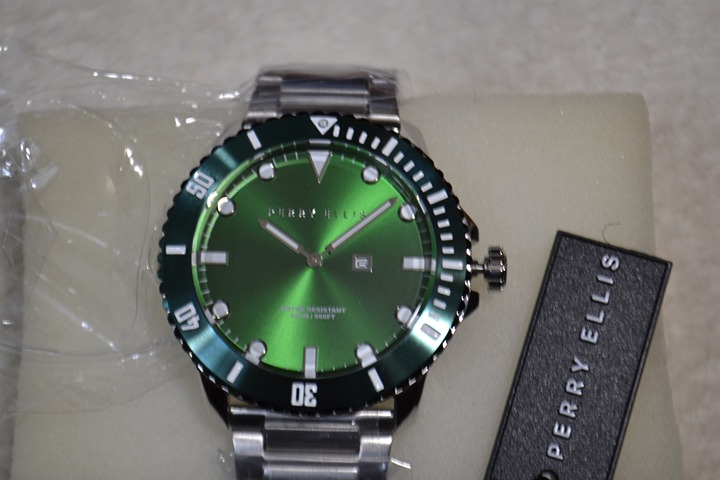 NEW INVICTA 46mm PERRY ELLIS DEEP DIVER WATCH