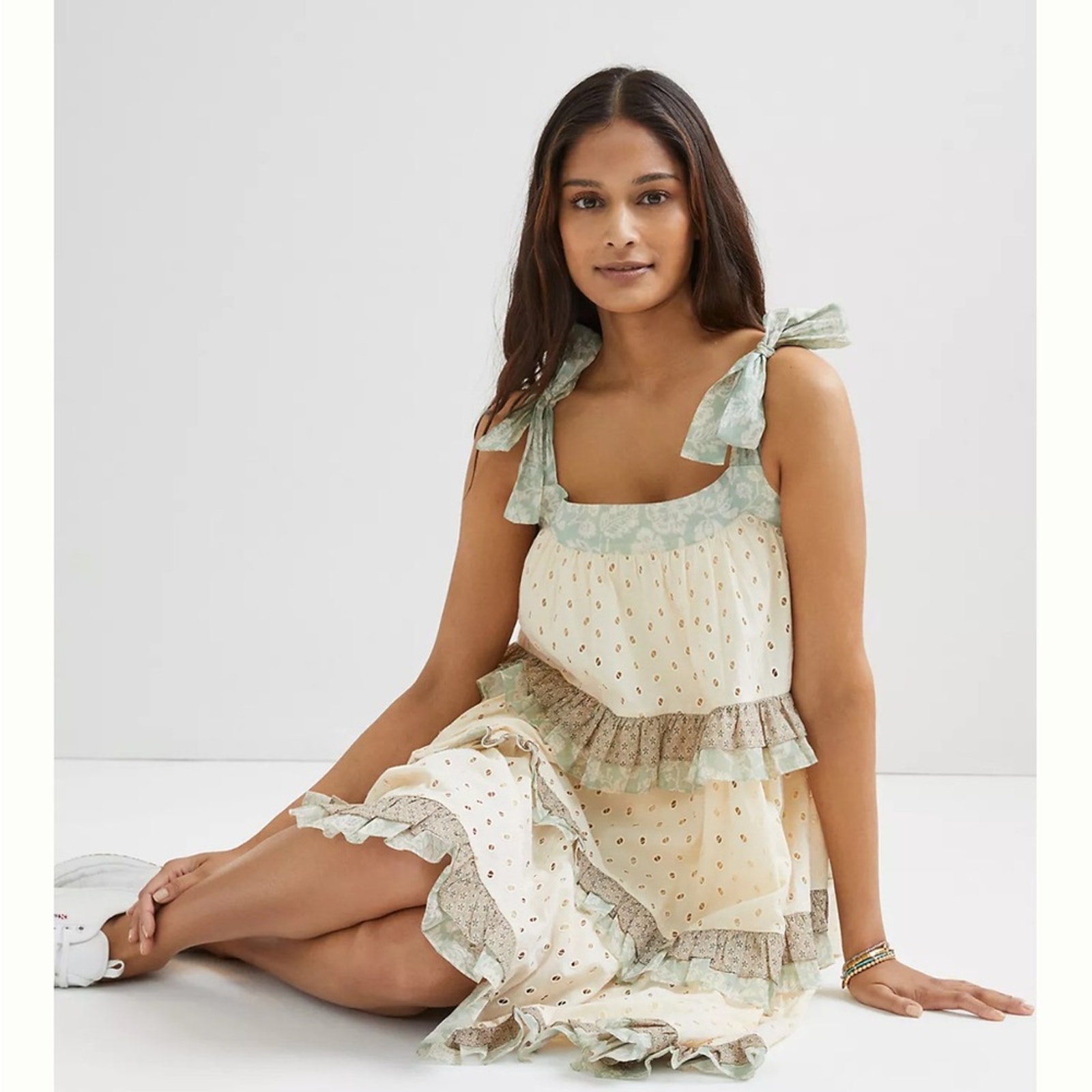 ANTHROPOLOGIE Forever that girl Effie Eyelet Mini Dress Green Cream Small NWT