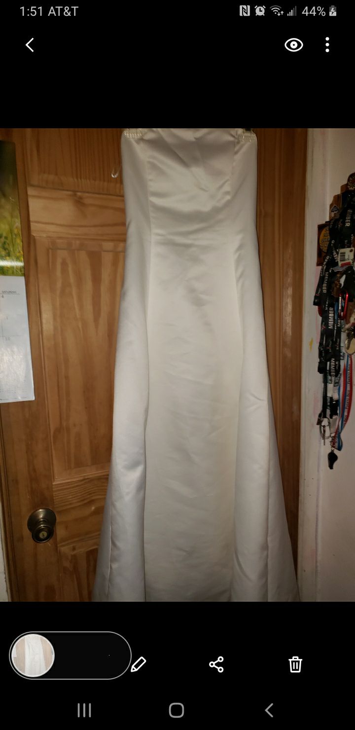 Gorgeous wedding Dress Cream/Off white