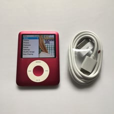 iPod Nano 3rd Gen 8gb red 3369