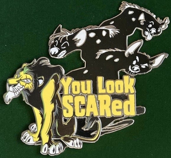 DLP Disneyland Paris Villains You Look Scared Scar LE 700 Jumbo Pin