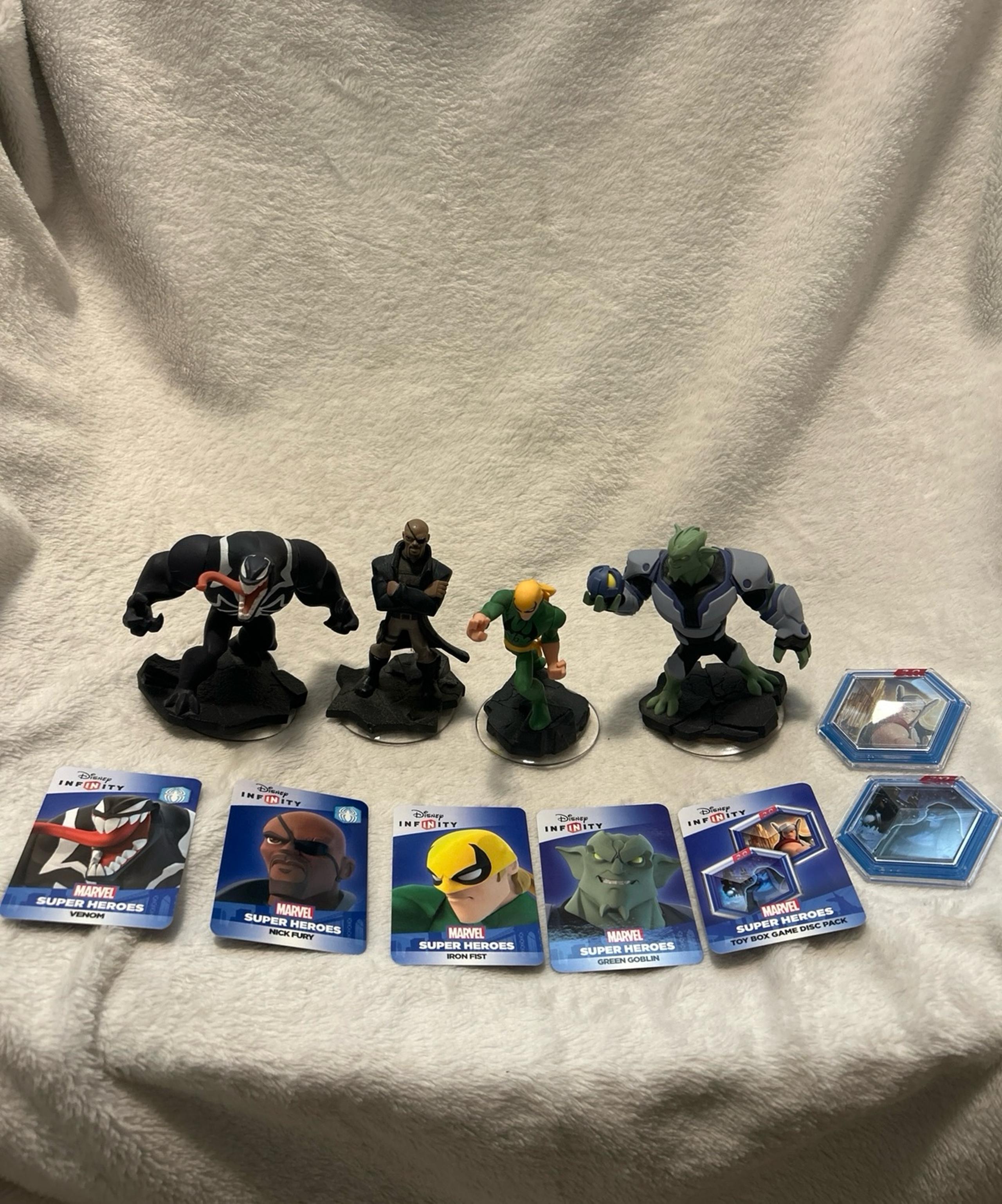 Disney Infinity 2.0 Marvel Lot