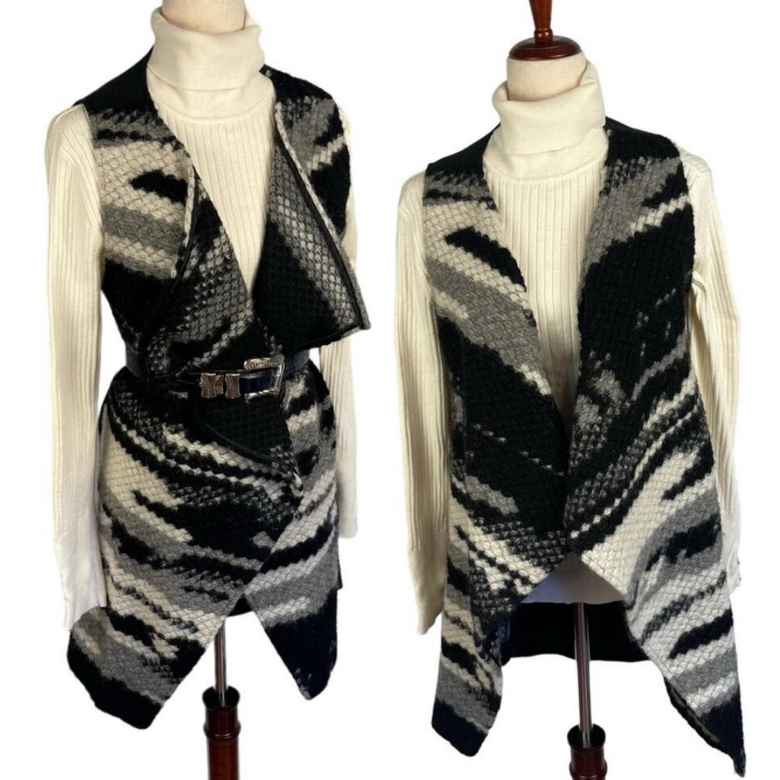 Anthropologie Guest Editor Southwest Blanket Vest Open front Small Black White