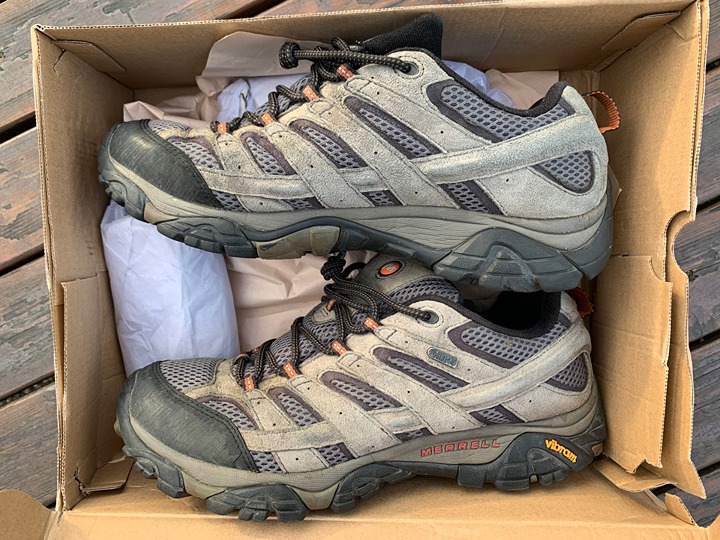 Merrell Men's 11.5 MOAB Vibram Beluga Gray/Black Walking Shoe Hiking Shoe