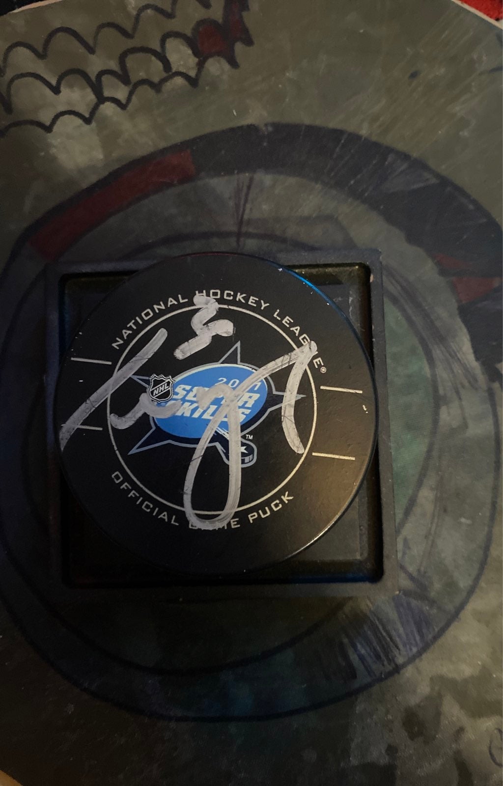 Hockey puck