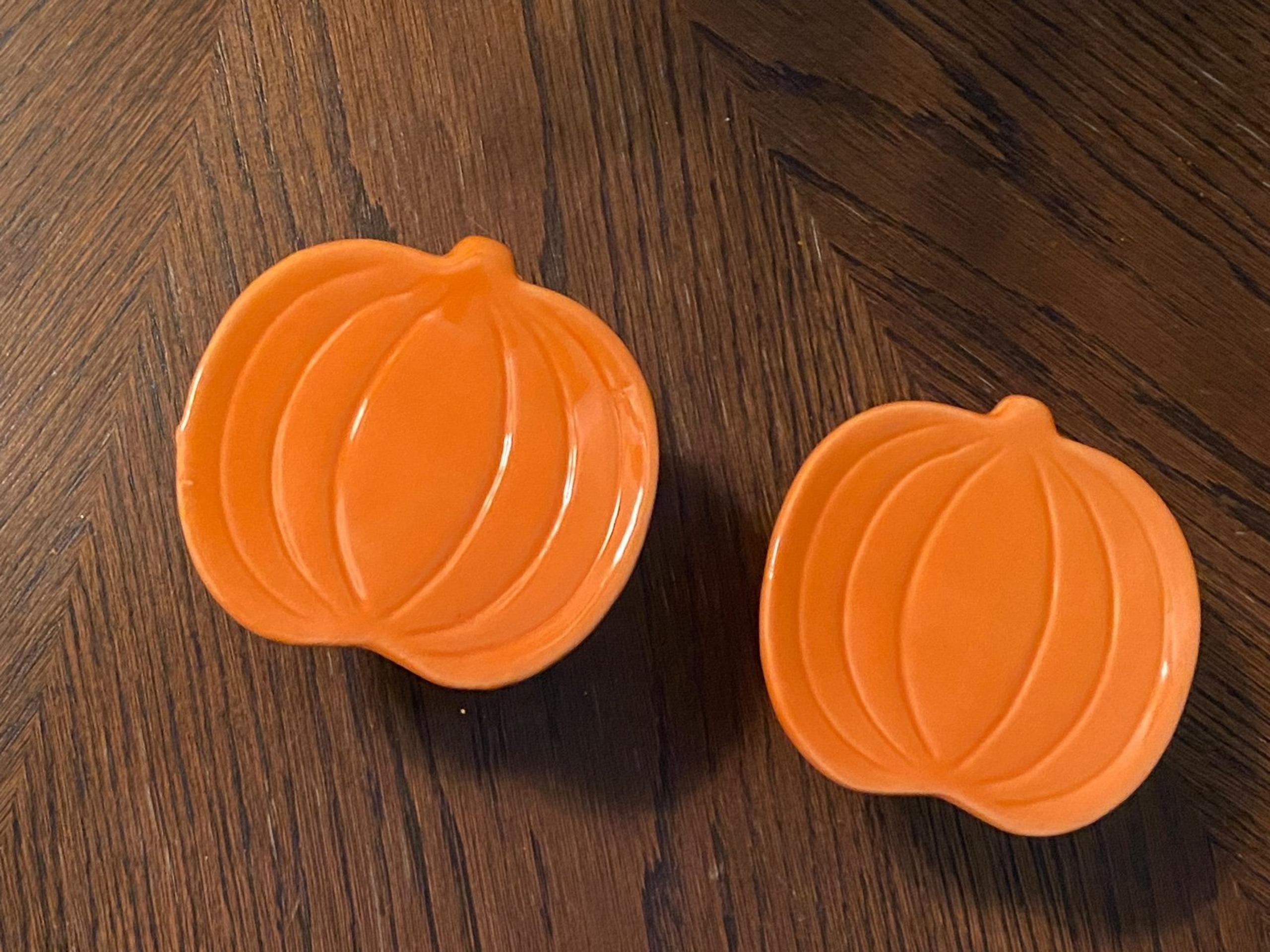 Happy Fall Pumpkin Cupcake Stands x2-NEW