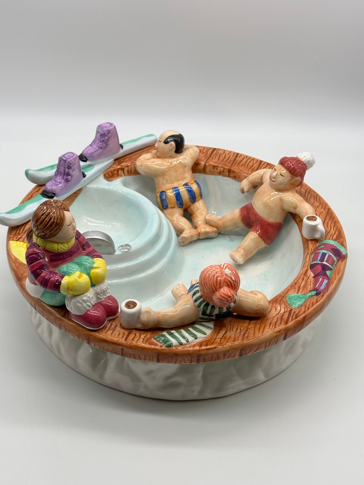 Vintage RARE Lotus 1995 Ski Lodge Hot tub Chip & Dip Ceramic Bowl