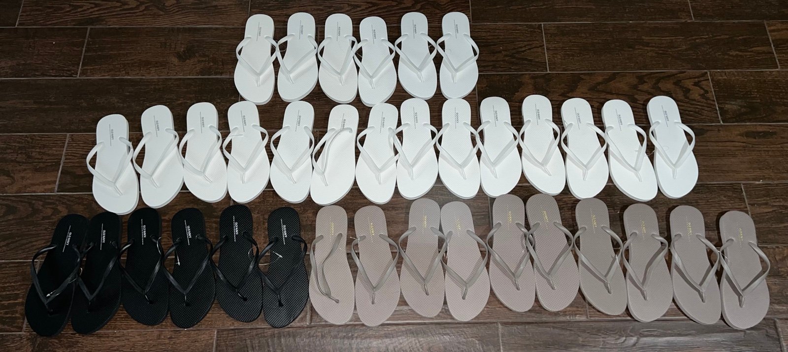 Lot of Size 9 Old Navy Flip Flops