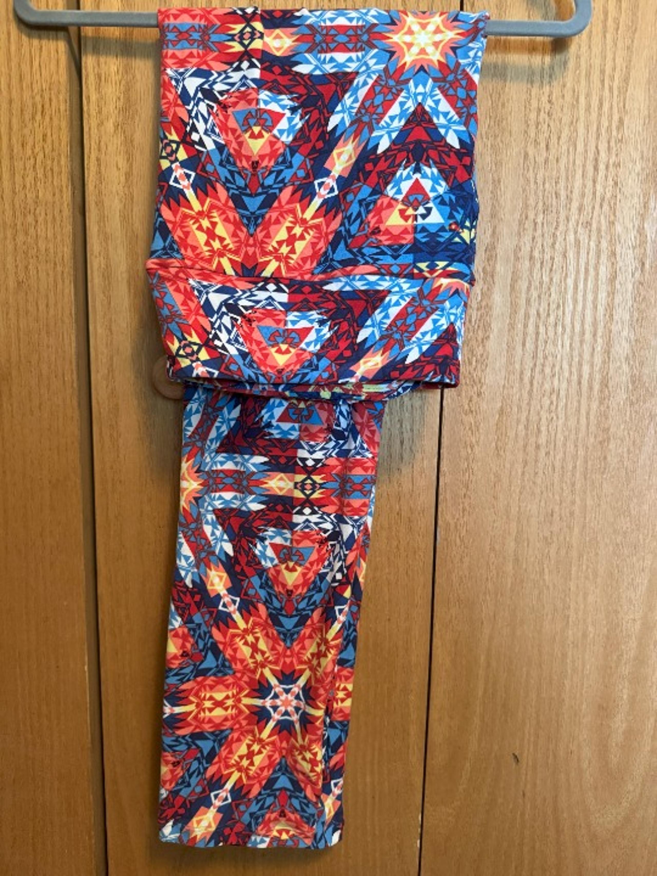 Disney Frozen leggings TC2 - LuLaRoe
