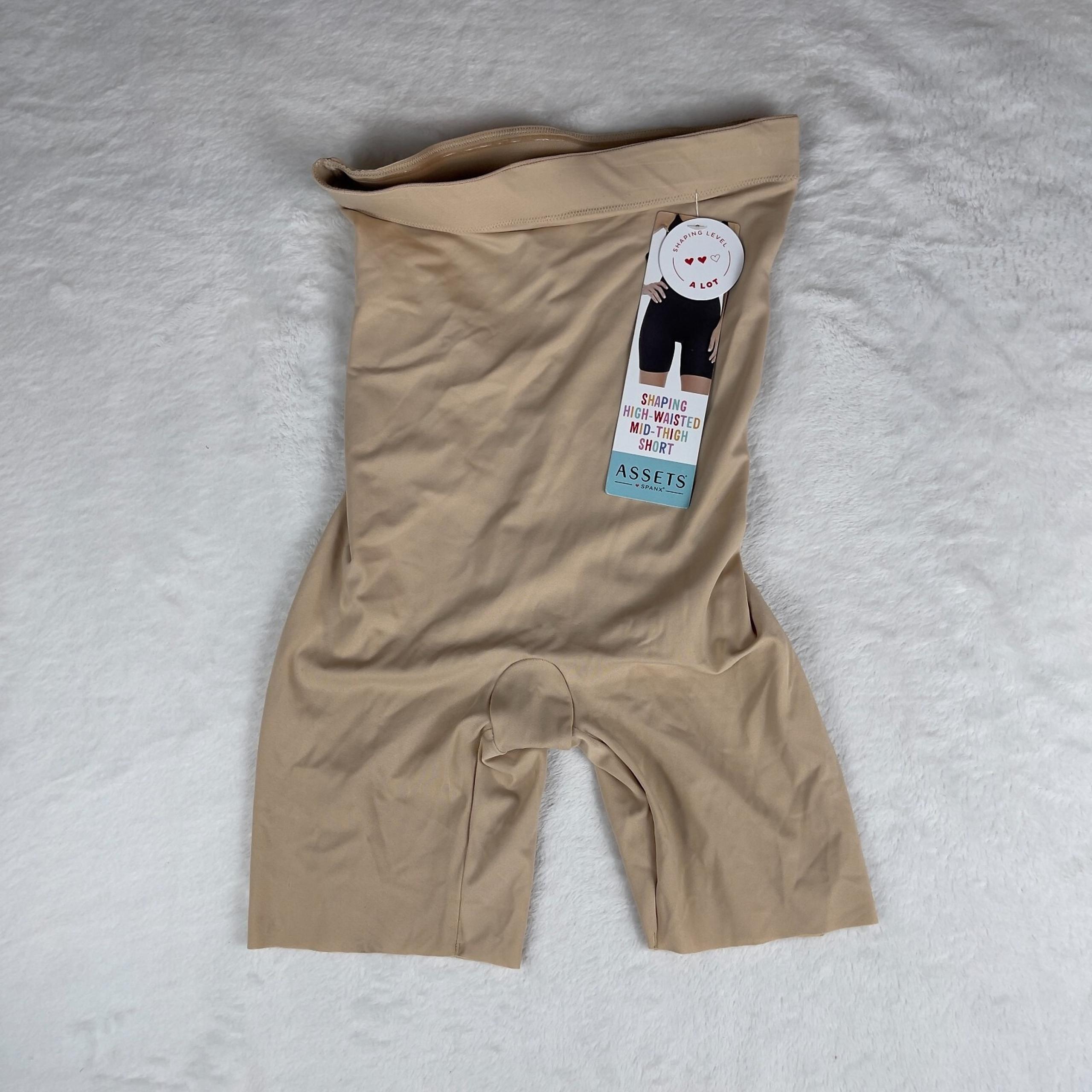 ASSETS by SPANX Shaping High Waisted Mid Thigh Shorts Womens Large Beige Comfort
