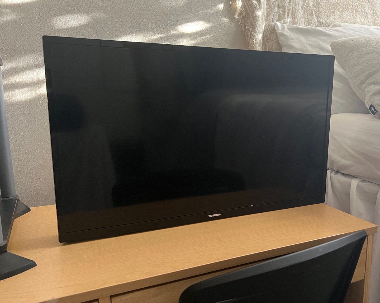 Toshiba C350 Series 32” LED HD Smart TV