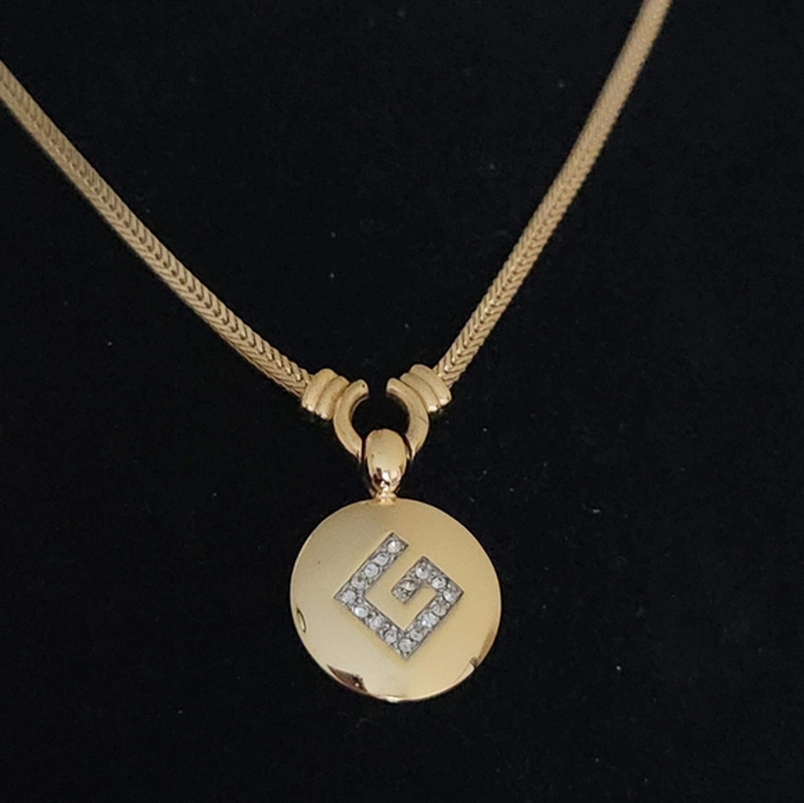 GIVENCHY G Logo Runway 90s Rhinestone Gold Tone Necklace