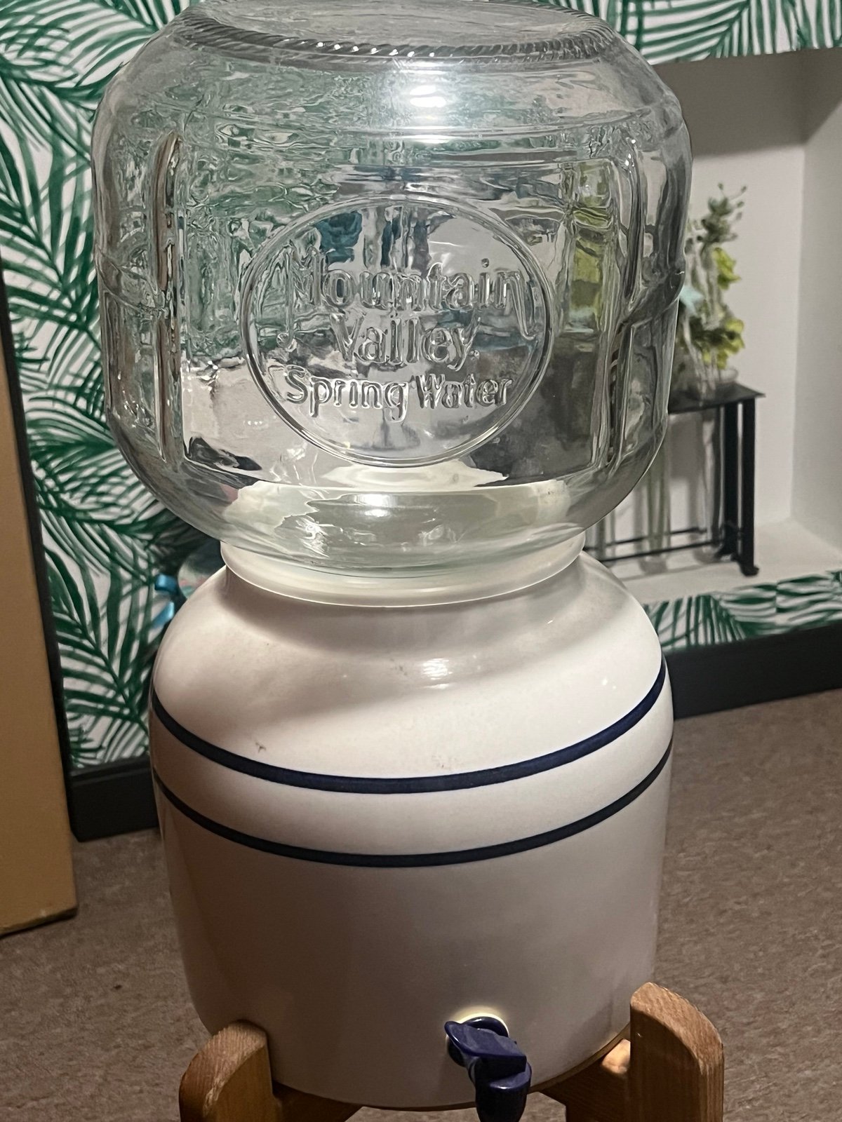 Farmhouse glass water dispenser, refillable..