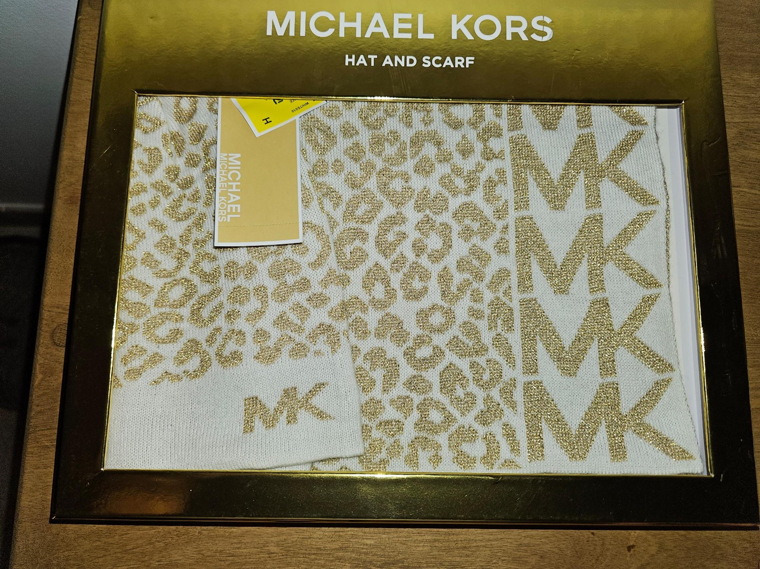 MICHAEL KORS WOMEN SET GOLD/BEIGE LEOPARD KNIT SCARF HAT GIFT SET $98 NEW