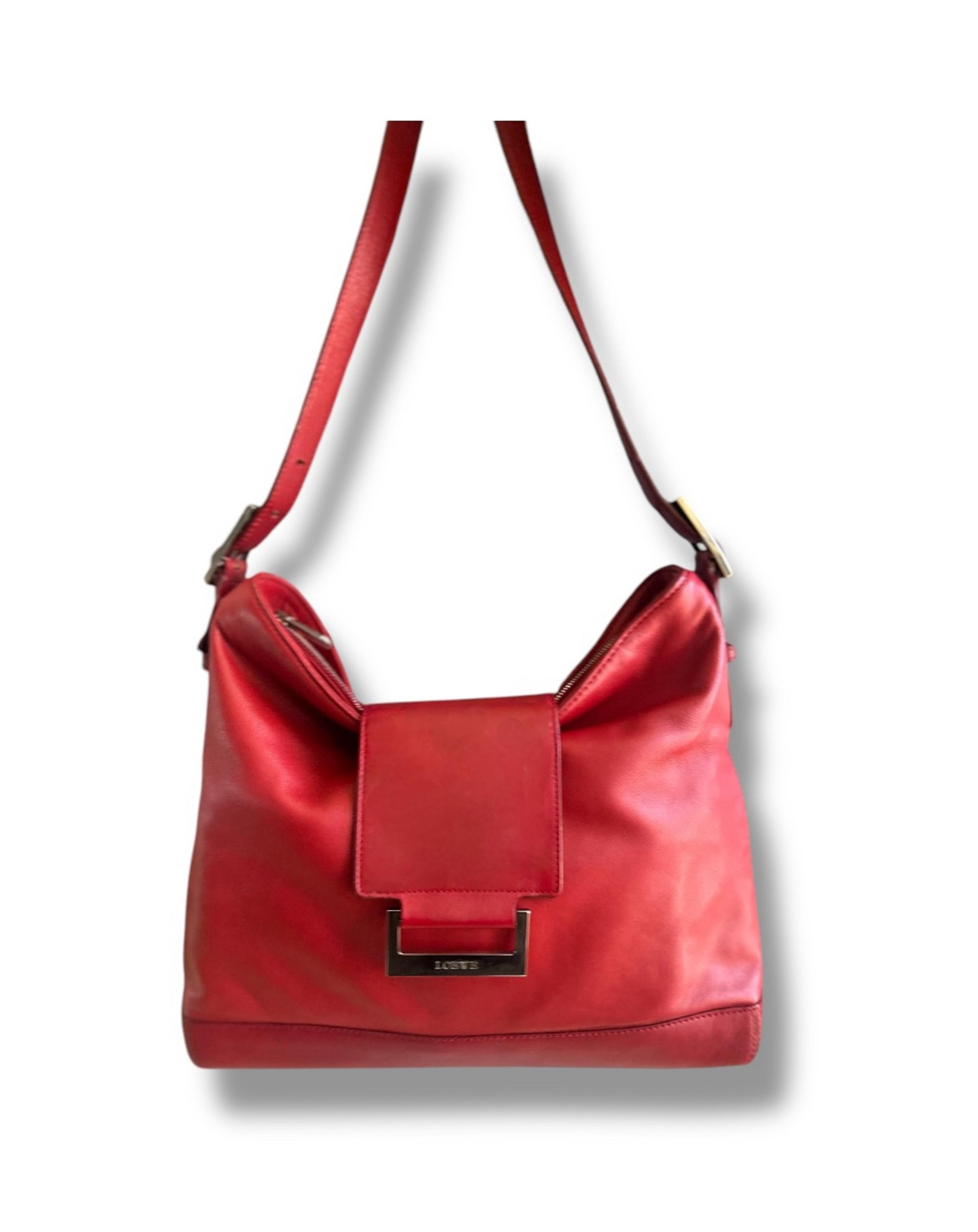 Loewe Nappa Lambskin Genuine Leather Red Baguette Shoulder Bag Kiss-lock closure