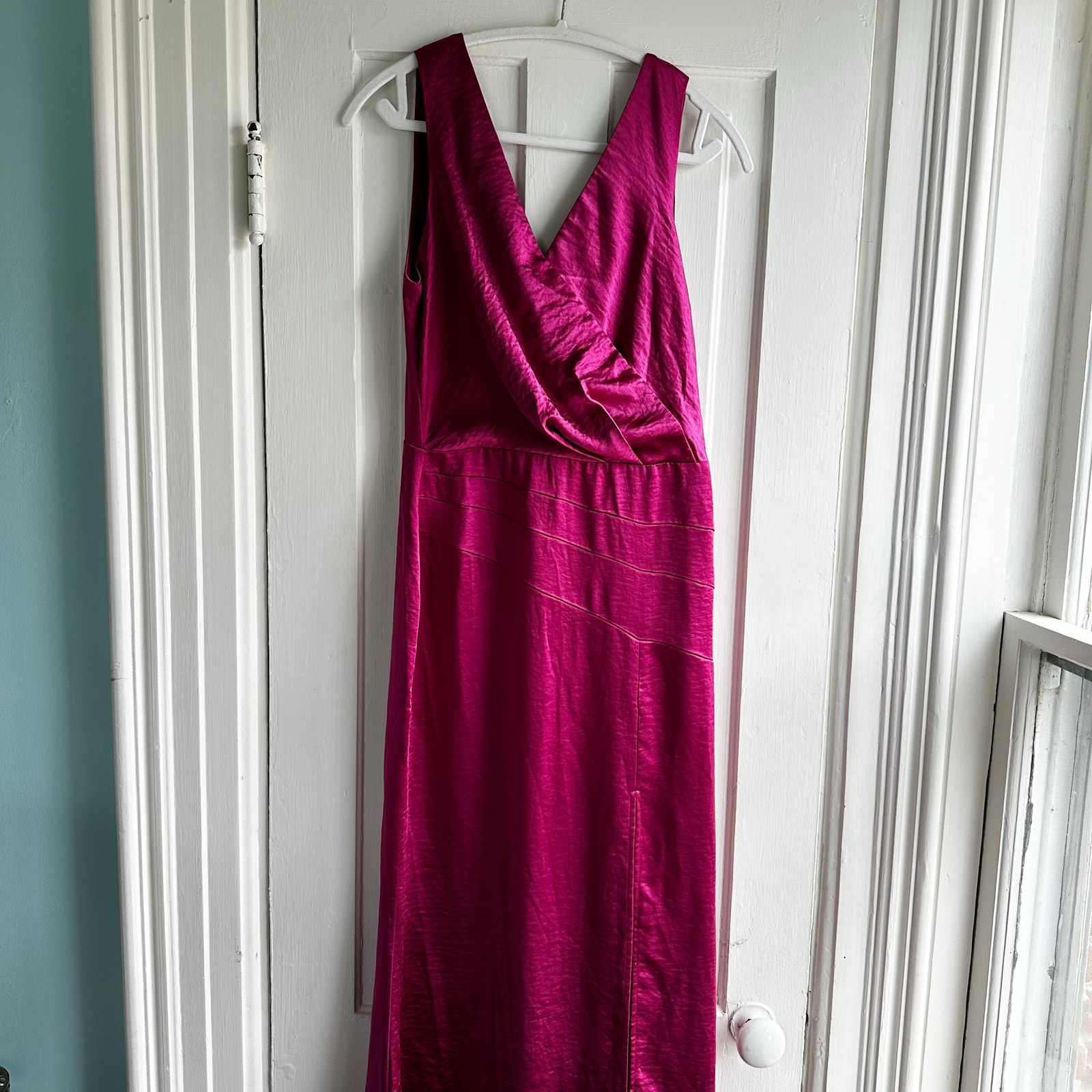 Adelyn Rae Tasha Gown Dress Deep Fuchsia NWT