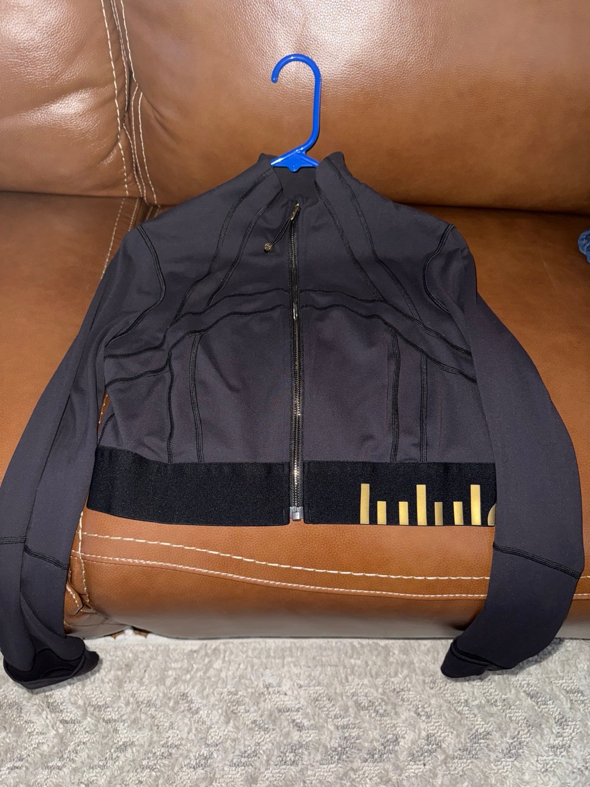 Lululemon graphic back and gold