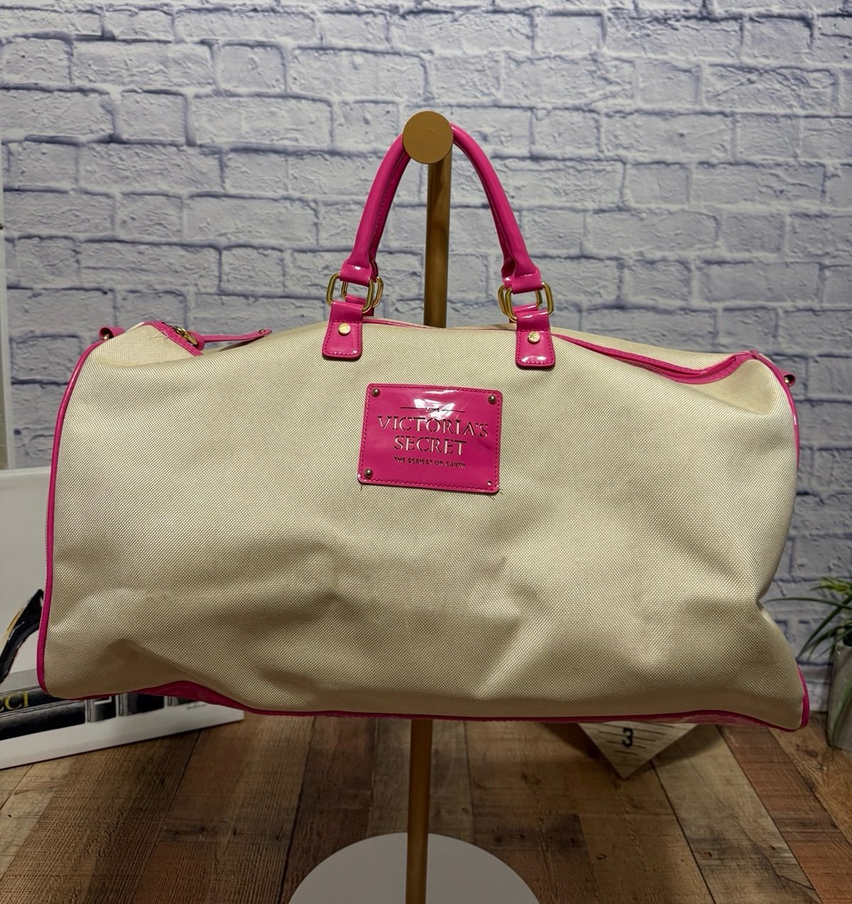 Victoria’s Secret Large Canvas Duffel Bag Vintage Weekender Bag Pre owned good