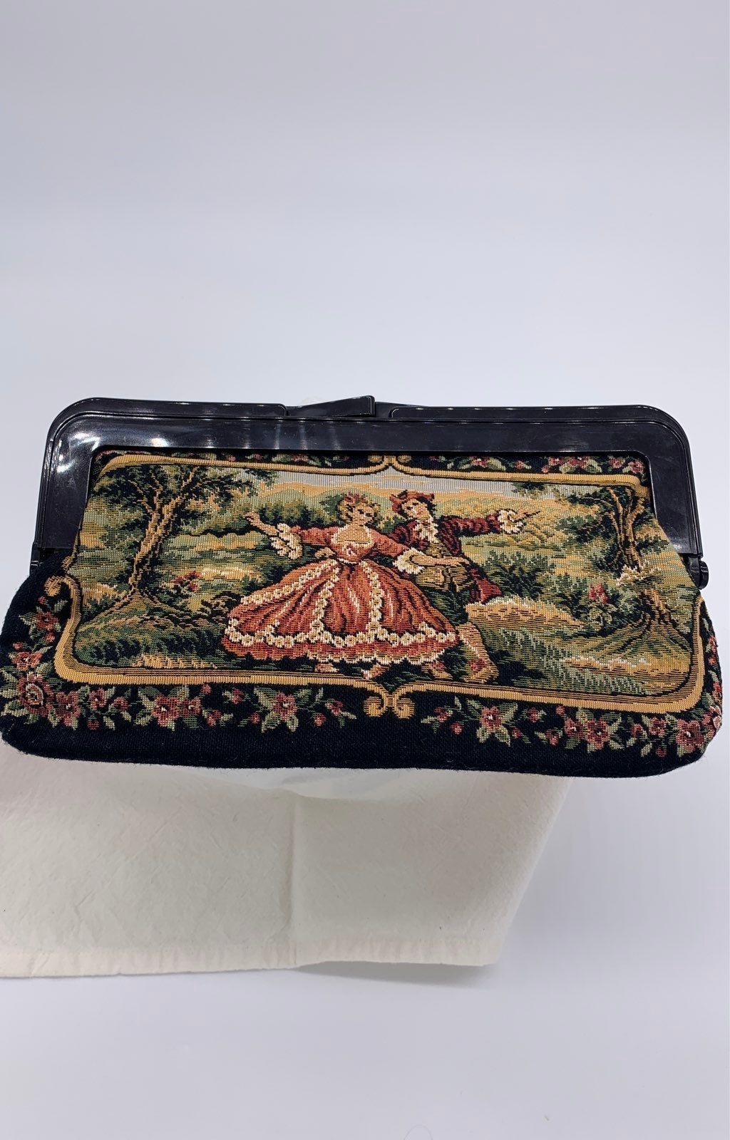 Vintage tapestry kisslock clutch handbag handmade vintage