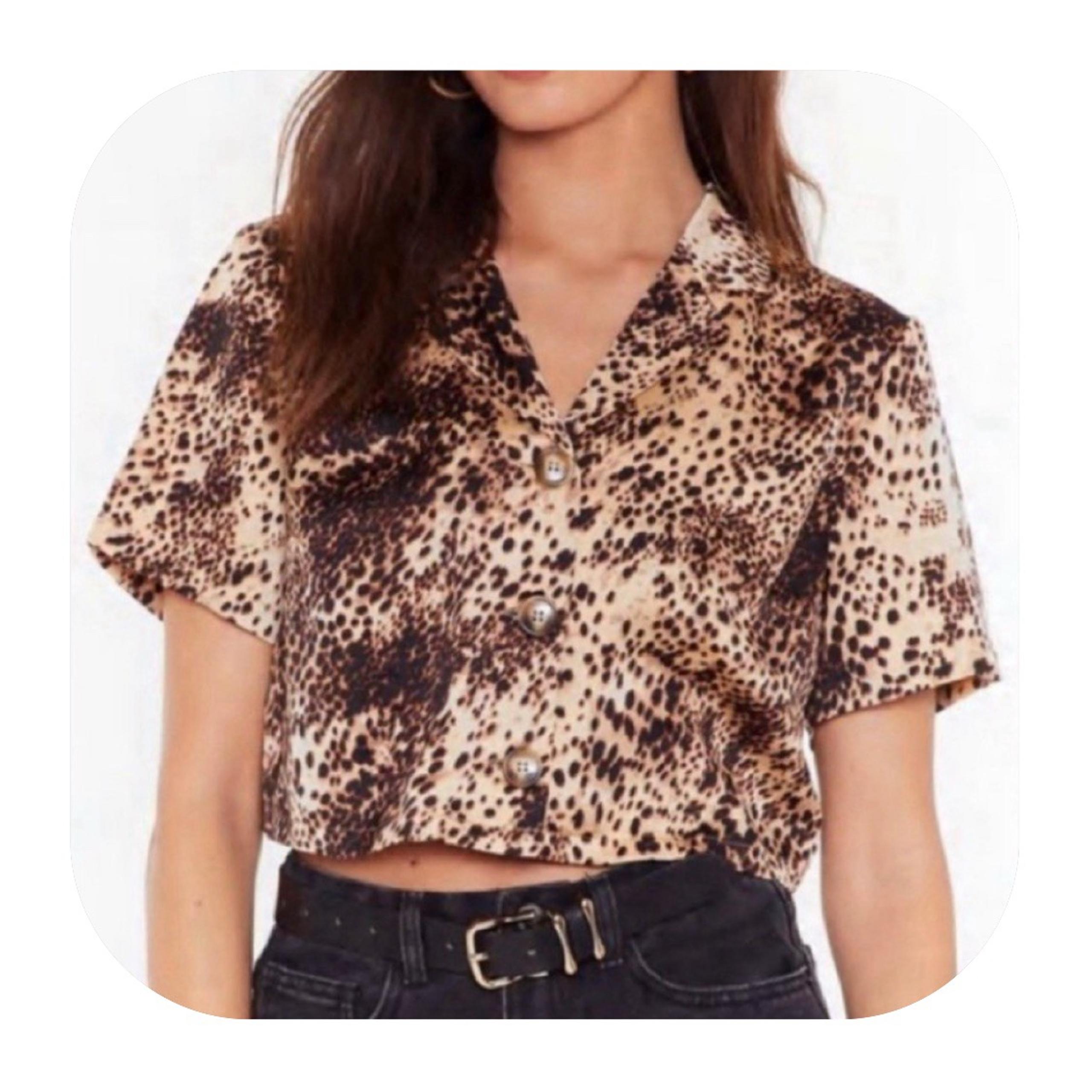 Nasty Gal size 0 Into the Wild leopard cropped shirt