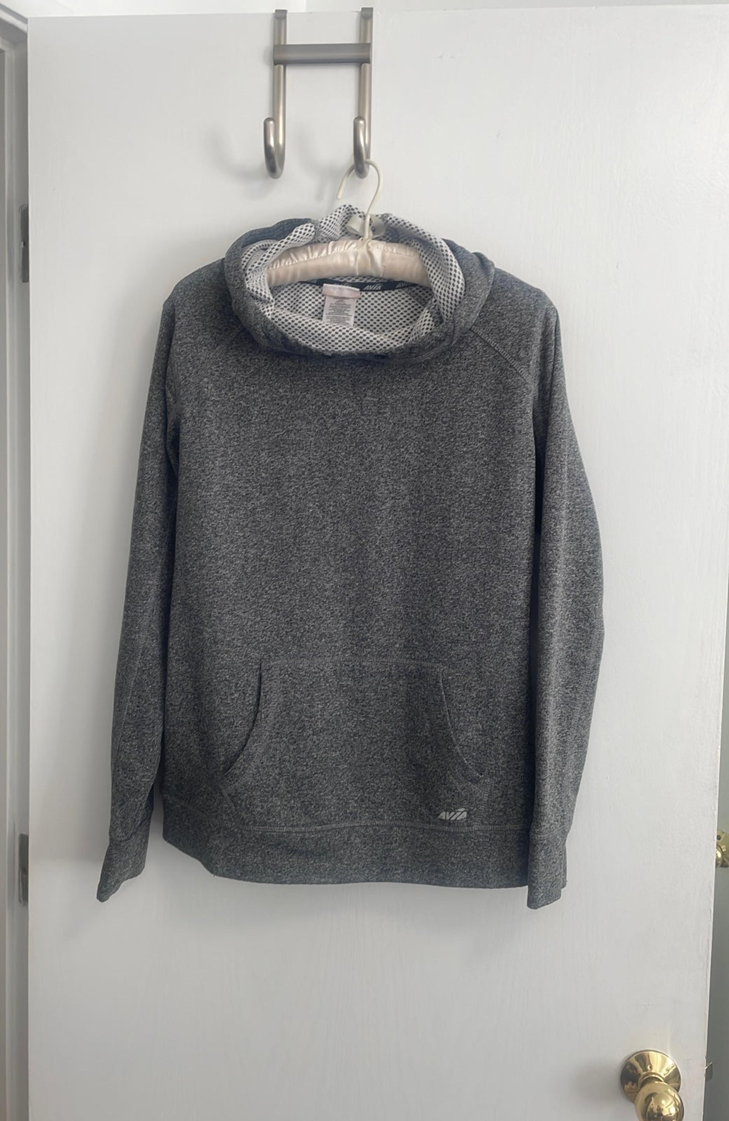 Avia polyester hooded sweaters size L