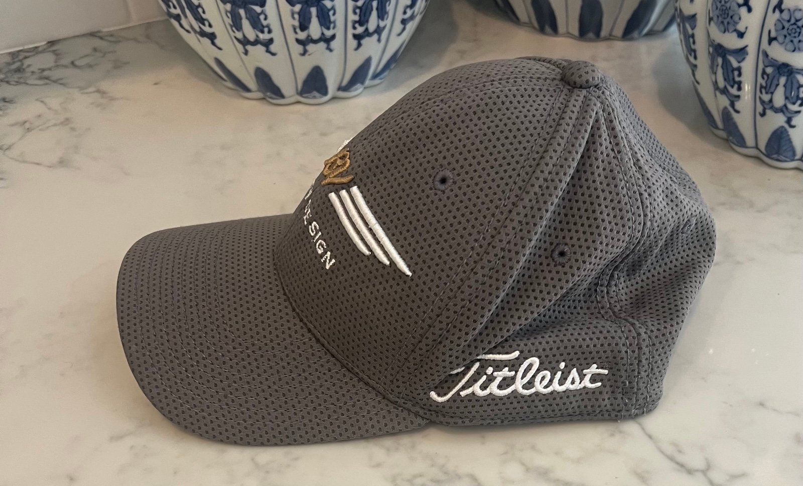 Titleist VOKEY BV WINGS SM5 TOUR FITTED L/XL HAT MESH CAP GRAY
